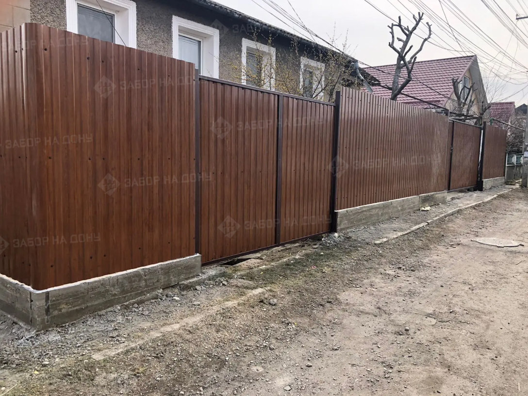 Распашные ворота из профлиста  в Курганинске